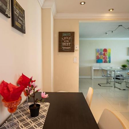 Hollywood Beach Apartment Luaran gambar