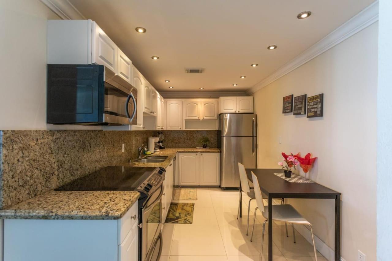 Hollywood Beach Apartment Luaran gambar