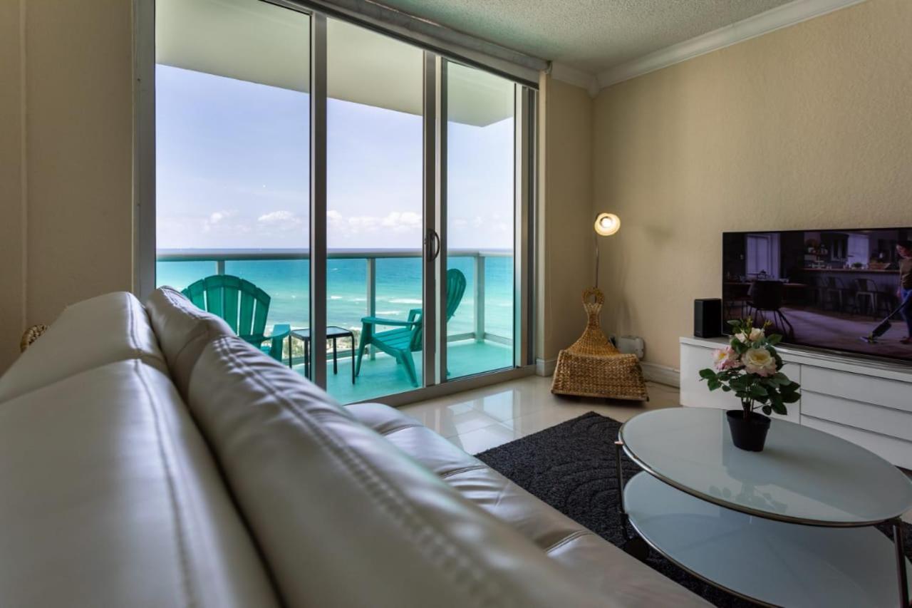 Hollywood Beach Apartment Luaran gambar