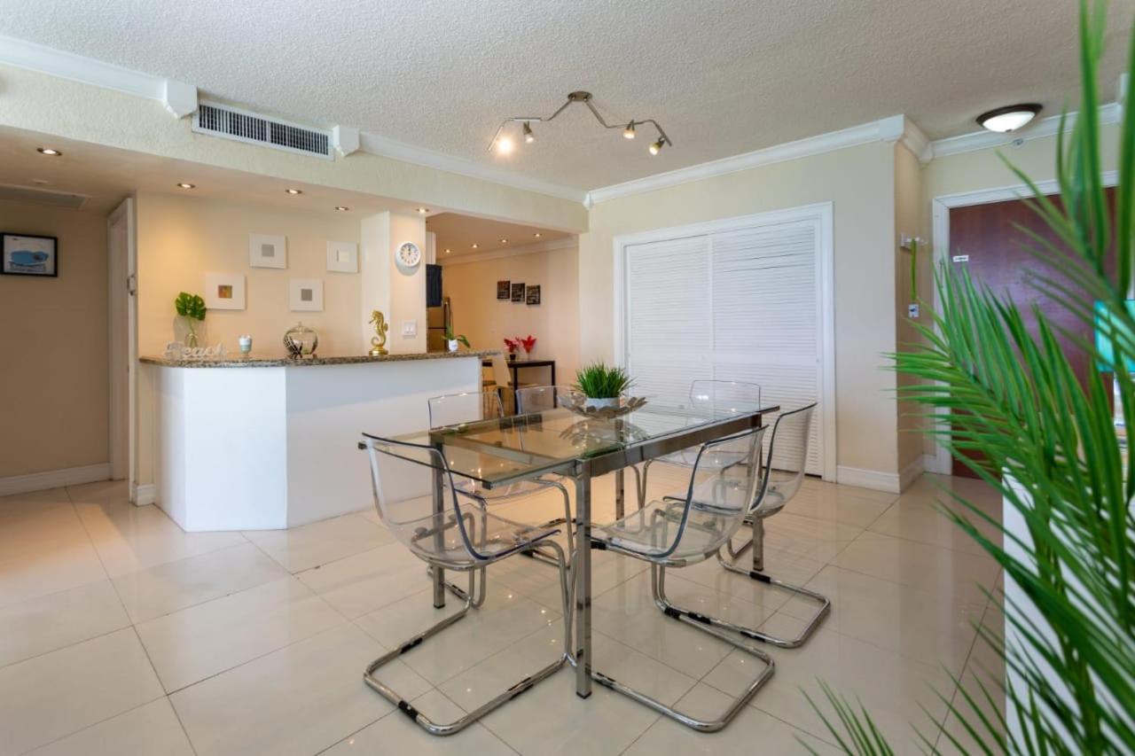 Hollywood Beach Apartment Luaran gambar