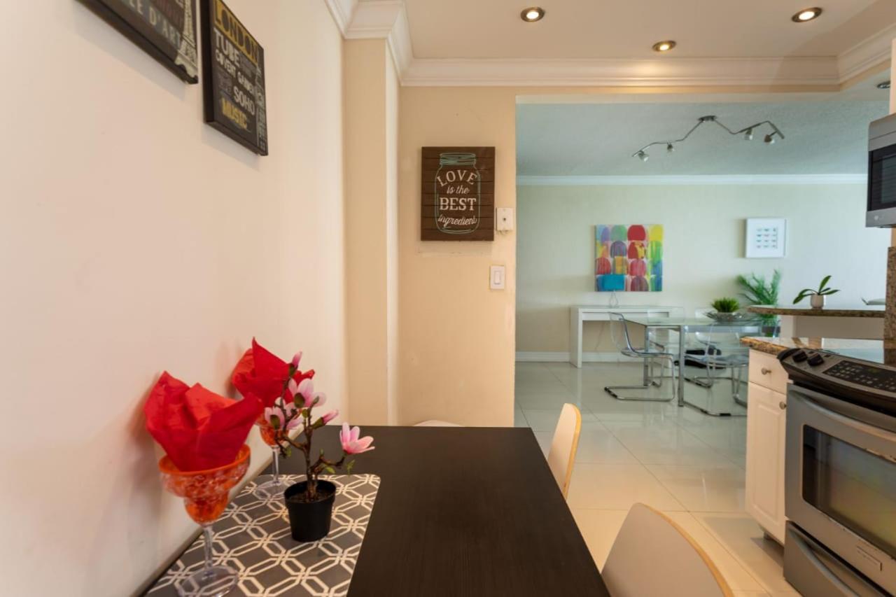 Hollywood Beach Apartment Luaran gambar