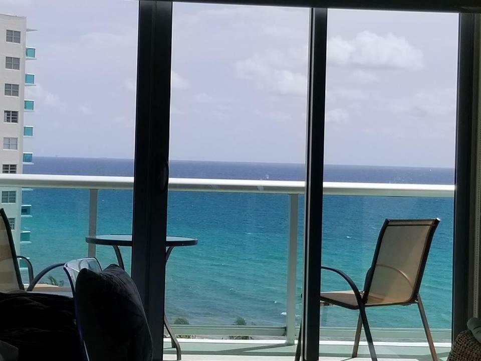 Hollywood Beach Apartment Luaran gambar